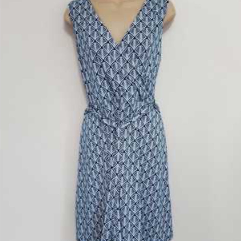 41 Hawthorn Blue and‎ White Patterned Midi Dress